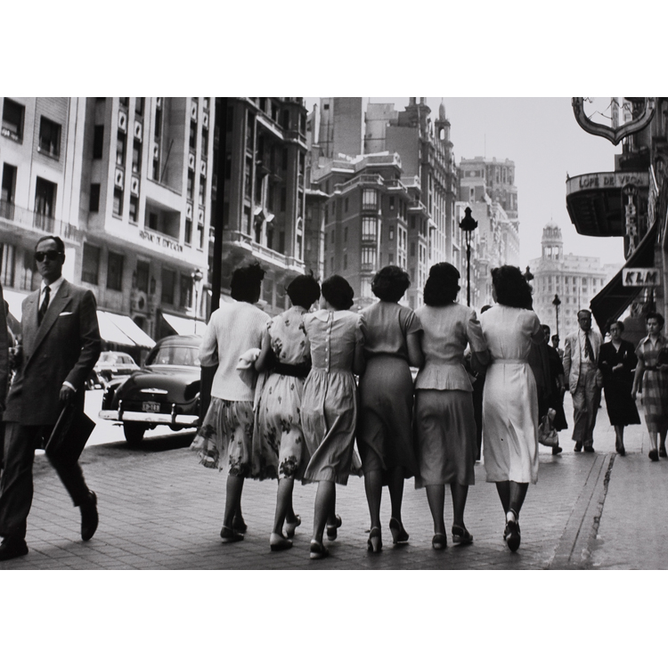 Catala Roca “Las señoritas de Gran Vía”