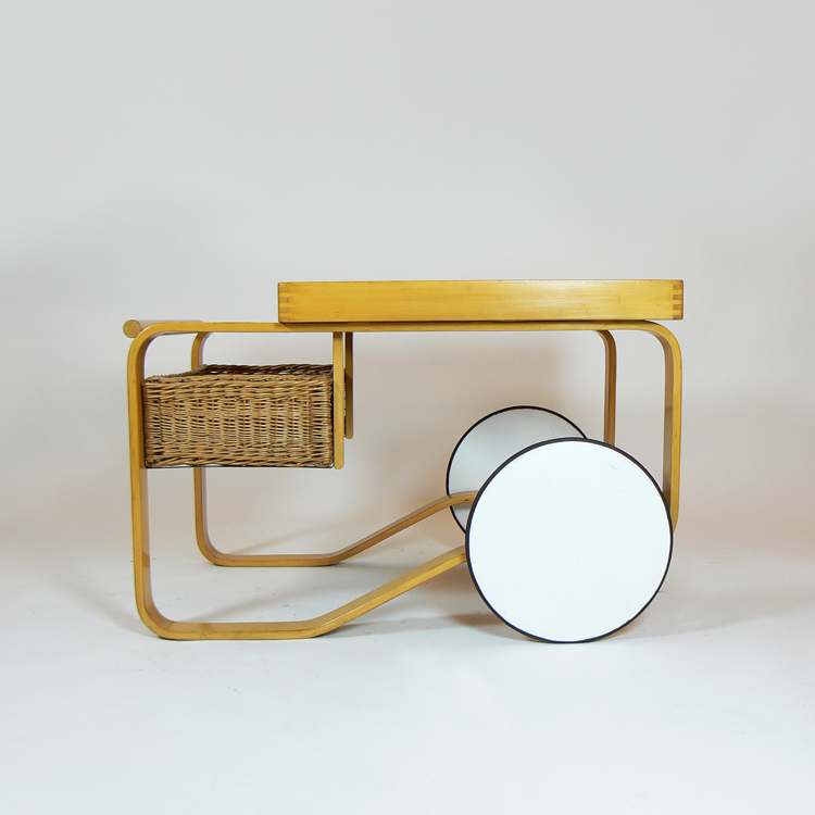 Tea trolley de Alvar Aalto