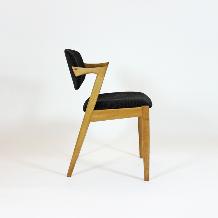 Silla Kai Kristiansen. Perfil - Tiempos Modernos