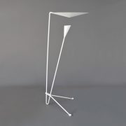 Lámpara de suelo modelo B211 de Michel Buffet