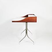 Escritorio "Swag leg" de George Nelson, hacia 1956
