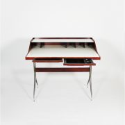 Escritorio "Swag leg" de George Nelson, hacia 1956