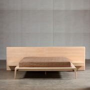 Cama Latus, en madera de máxima calidad para Artisan