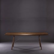 Mesa Tesa en madera maciza con posibilidad de extensión de 55 cm, diseño moderno y exclusivo para Artisan de Bosnia