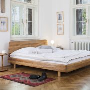 Cama Fin, en madera maciza de diseño moderno y de producción artesanal