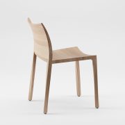 Silla Torsio, diseño actual y original para Artisan de Bosnia, en madera maciza y producción artesanal de máxima calidad