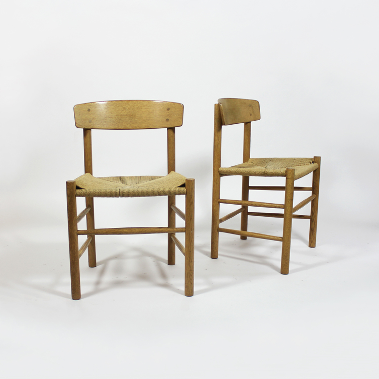 Conjunto de sillas de Borge Mogensen. Modelo J139