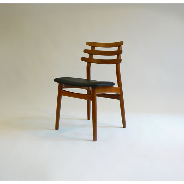 Silla de roble por Poul Volther