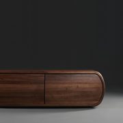 Aparador Wu de Studio Pang, realizado en madera para Artisan