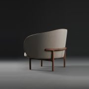Sillón Mela Lounge Bajo para Artisan de Bosnia, realizado por Regular Company, con diseño actual en madera y tapicería de excelente calidad