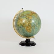 Globo terráqueo con luz. Alemania, 60s