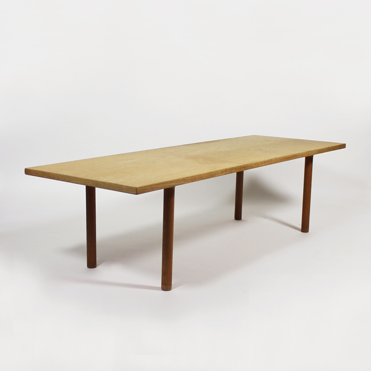 Mesa de centro de Hans J. Wegner
