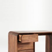 Escritorio de Trabajo Eny de madera maciza de Artisan. Producción artesana europea de máxima calidad