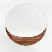 Espejo Luna en madera maciza, moderno y original. Diseño de Silva Mikelic para Artisan