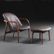 Neva Ottoman en madera maciza para Artisan. Creación original de Regular Company en Europa