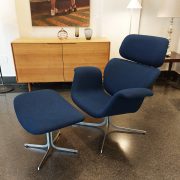 El sillón está retapizado con tela Kvadrat, tal y como se hacía entonces, según el gusto de los años 60.