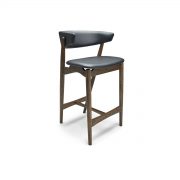 Silla bar respaldo tapizado Sibast No 7 diseño original danés en madera y tapicería, gran comodidad. Sibast fabricante europeo de calidad