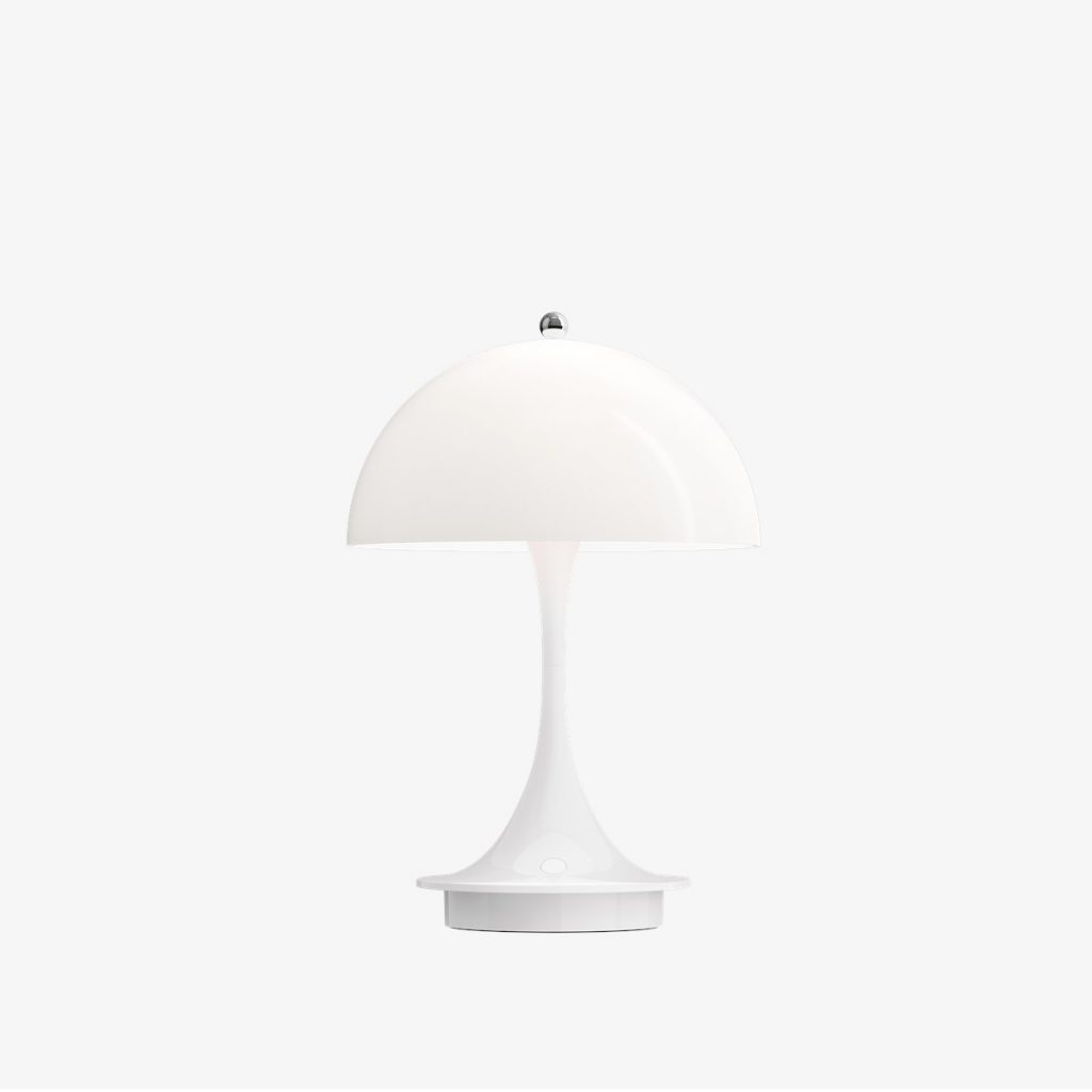 LámLámpara Panthella portátil recargable. Diseño de Verner Panton