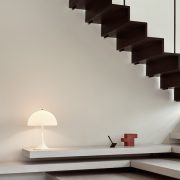 Lámpara Verner Panton Panthella Sobremesa Acrílico opal blanco-detalle ambiente