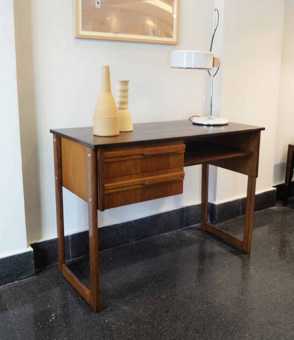 Mesa escritorio. Francia, años 50.