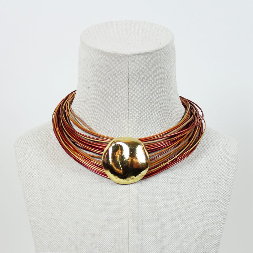 Collar diseño de Ana Arambarri.