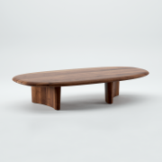 Mesa de centro Monument Oval de Artisan. Madera de nogal.