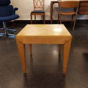 Mesa auxiliar art déco