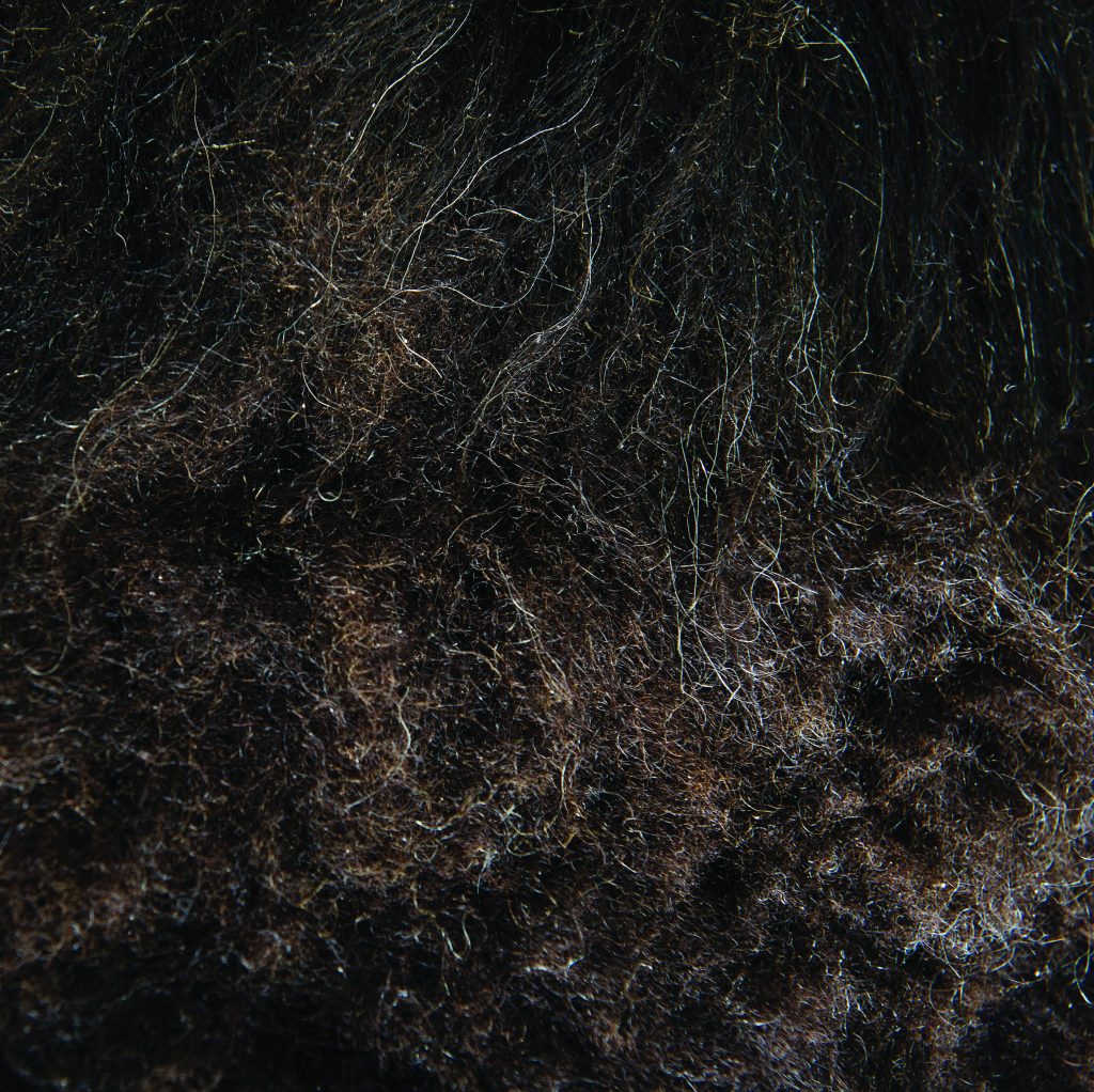 Cubierta de piel de oveja Marrón ocuro.