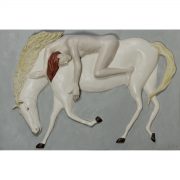 Esperanza d´Ors. Amazona vencida, 2024. Relieve escultórico policromado.