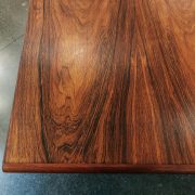 Mesa de comedor Art deco. Francia, hacia 1930. Detalle tapa