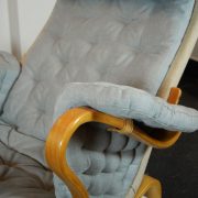Bruno Mathsson. Sillon con reposapiés. Original de época