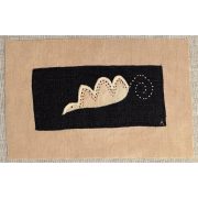 Amparo de la Sota. Bordado sobre tela antigua. Lino y algodón. 2025