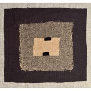 Amparo de la Sota. Bordado sobre gasa. Lino y algodón. 2025