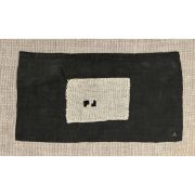 Amparo de la Sota. Bordado. Lino y algodón. 2025.