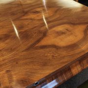 Mesa Art decó. Francia, hacia 1930. Detalle tapa