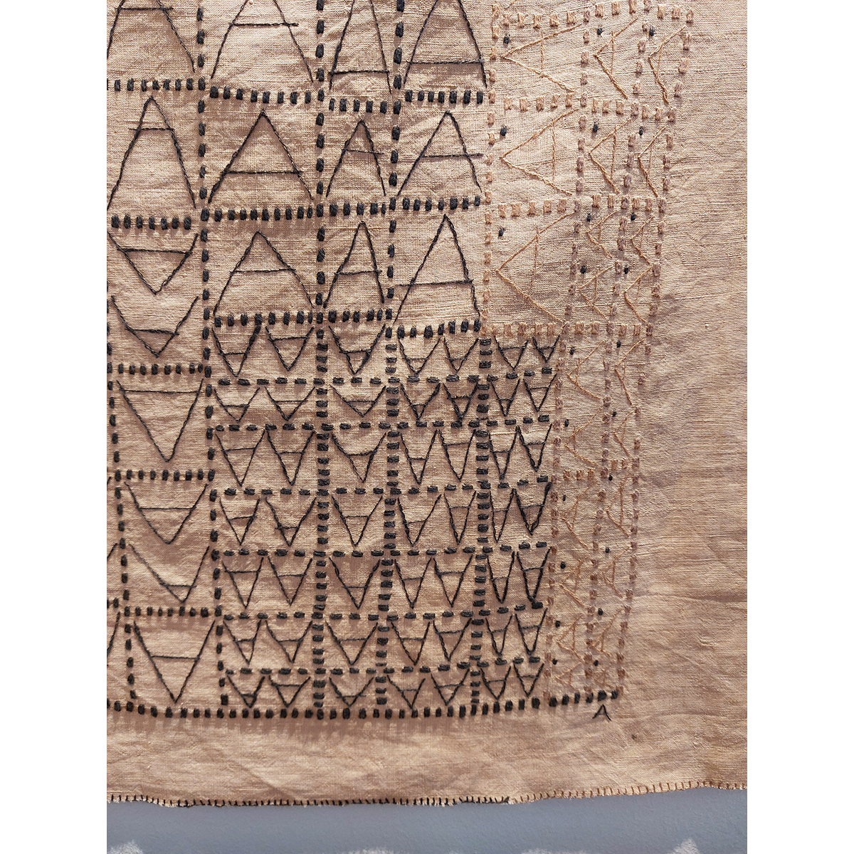 Amparo de la Sota. AAA II, 2024. Bordado a mano. Detalle