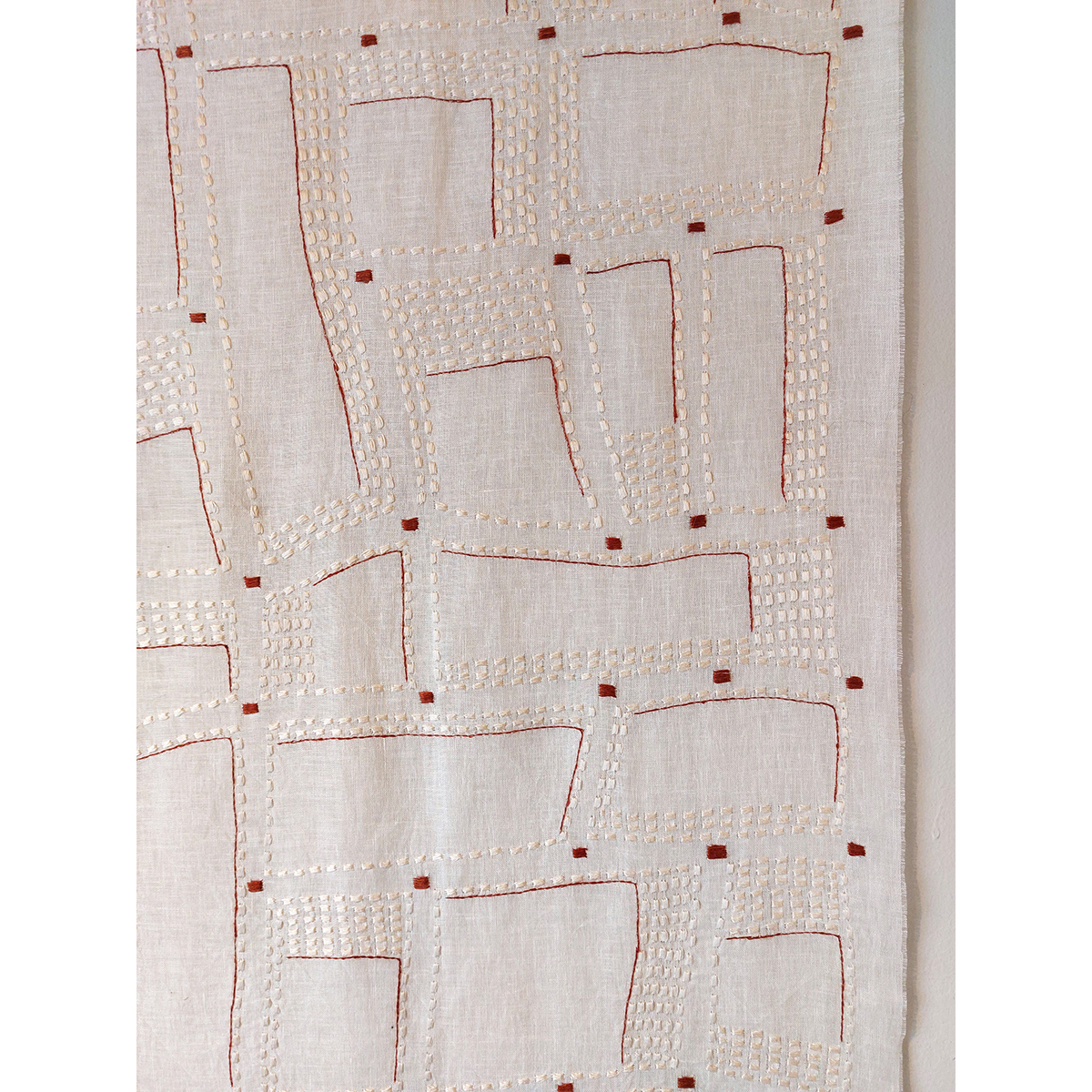 Amparo de la Sota. Mapa V blanco, 2021. Bordado a mano. Detalle