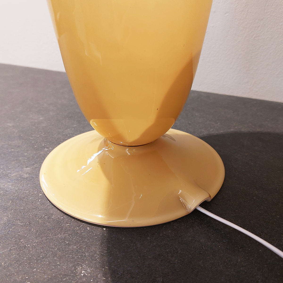 Lámpara de mes de cristal doblado de Murano