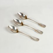 Estuche de piel con doce cucharillas